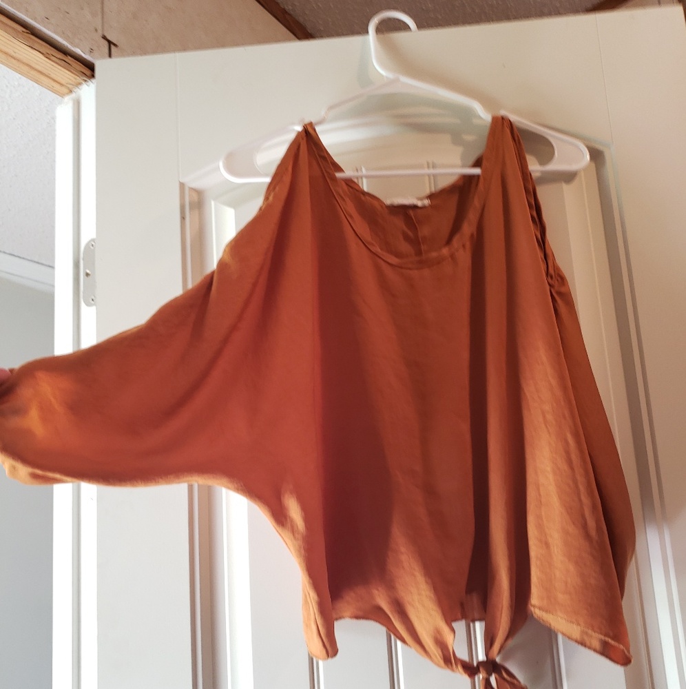 Blouse - Picture 2 of 3